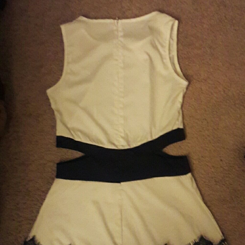 Dress - Picture 3 of 4